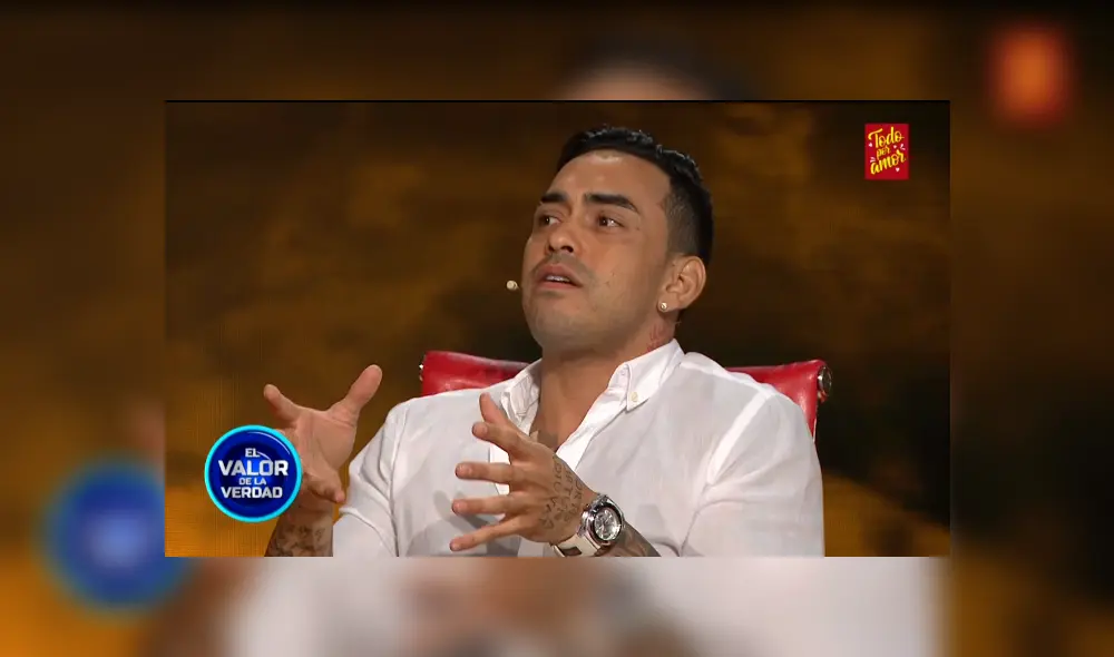 Chávarri en el sillón rojo