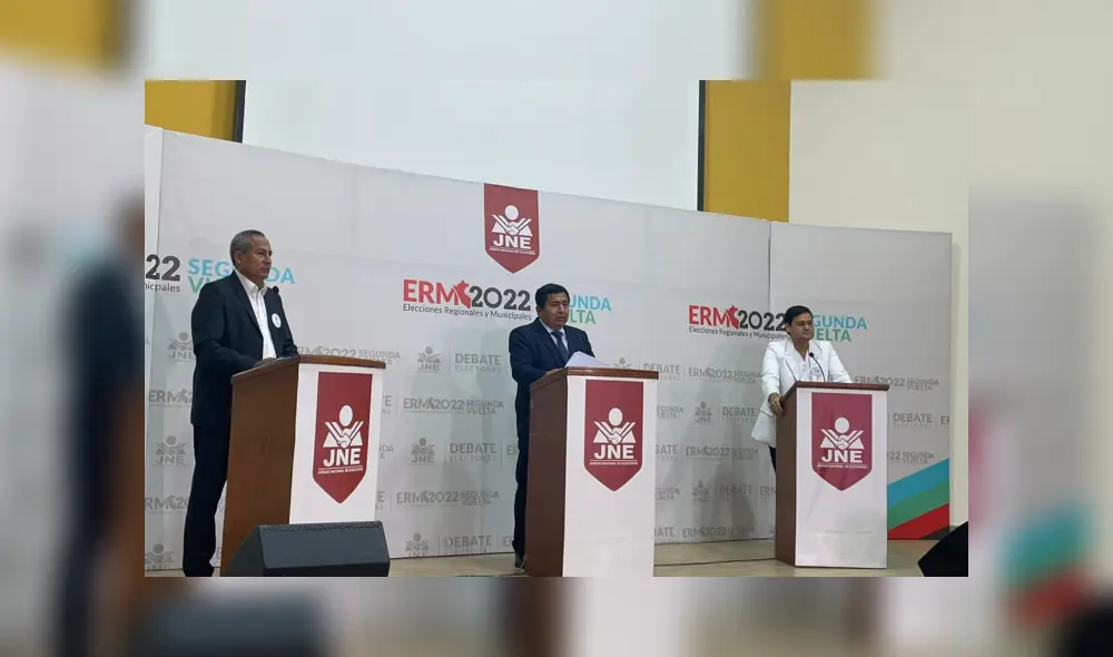 Los candidatos al GRL coincidieron en el rema de la gestión de los residuos sólidos. Foto: Rosa Quincho/URPI-LR Los candidatos al GRL coincidieron en el rema de la gestión de los residuos sólidos. Foto: Rosa Quincho/URPI-LR