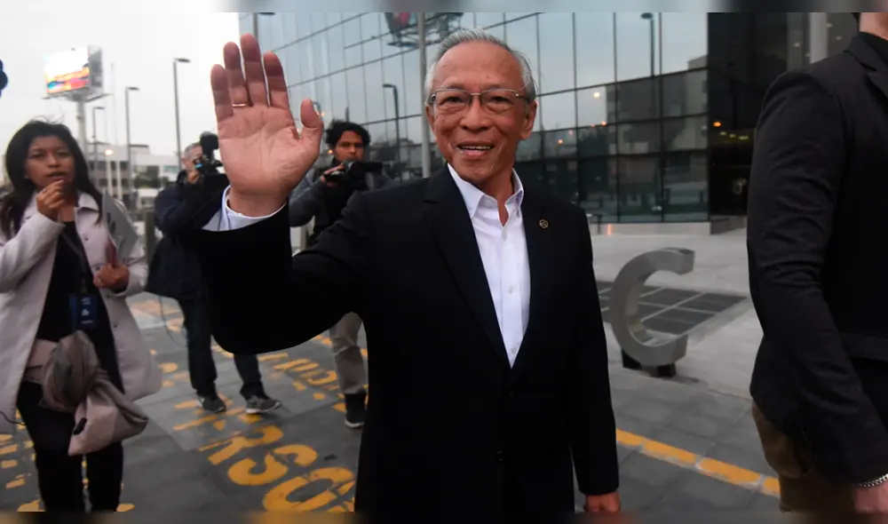 Humberto Lay renuncia a la Presidencia de Restauración Nacional Humberto Lay renuncia a la Presidencia de Restauración Nacional