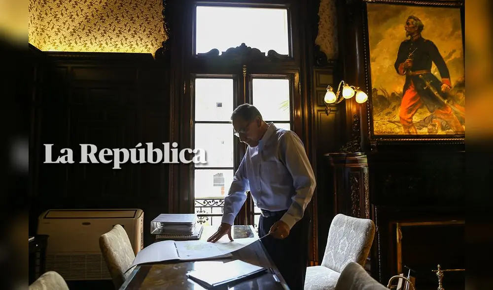 Retratos de Martín Vizcarra en su primer año como presidente [FOTOS]
