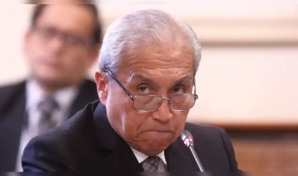 Pedro Chávarry justifica remoción de Vela y Pérez con estos argumentos