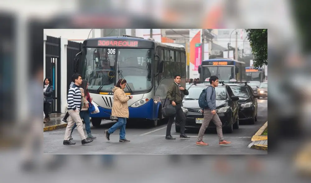 Empezarán a multar a quienes incumplan restricción vehicular desde el 5 de agosto. Créditos: La República.