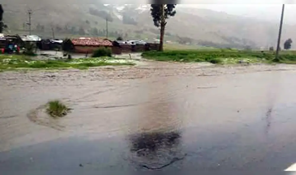 Áncash: lluvias provocan desborde de río
