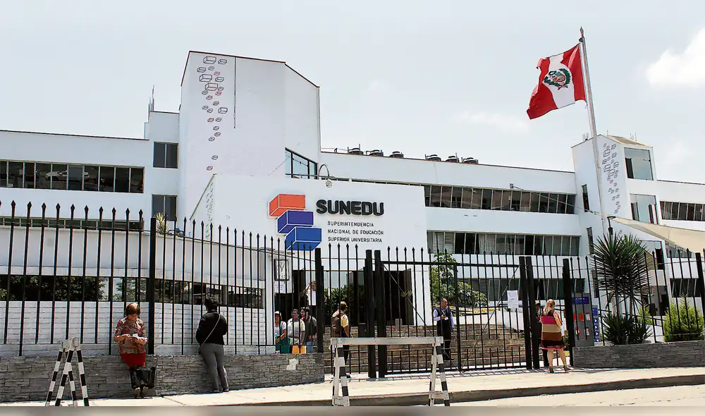 ¿Qué sucede si tu universidad no logra el licenciamiento?