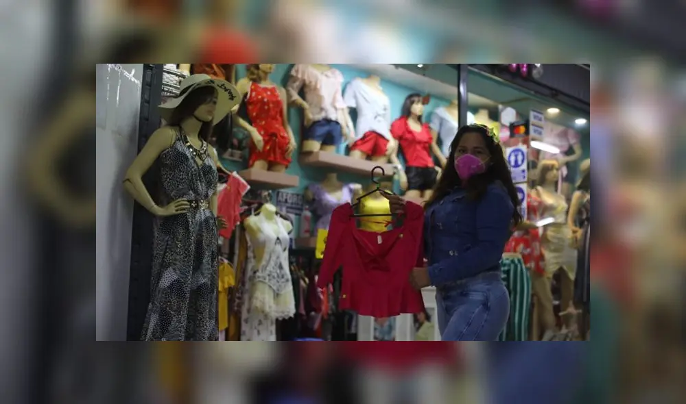 Locales y galerías serán multadas y clausuradas si no cumplen con protocolos y si sus trabajadores no tienen prueba negativa de COVID-19. (Foto: Jorge Cerdán / LaRepública)