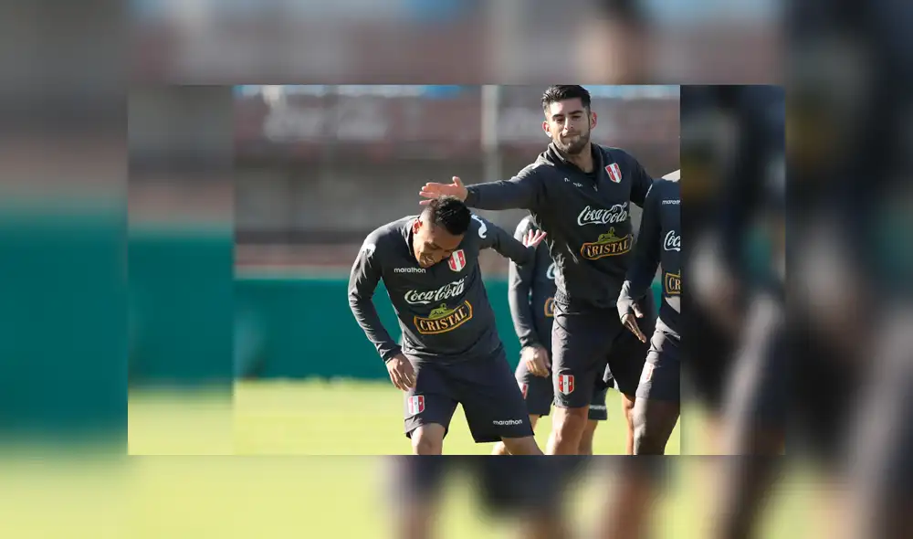 Gareca sobre Cueva y Zambrano: “Deben revertir su situación para el próximo año” Gareca sobre Cueva y Zambrano: “Deben revertir su situación para el próximo año”