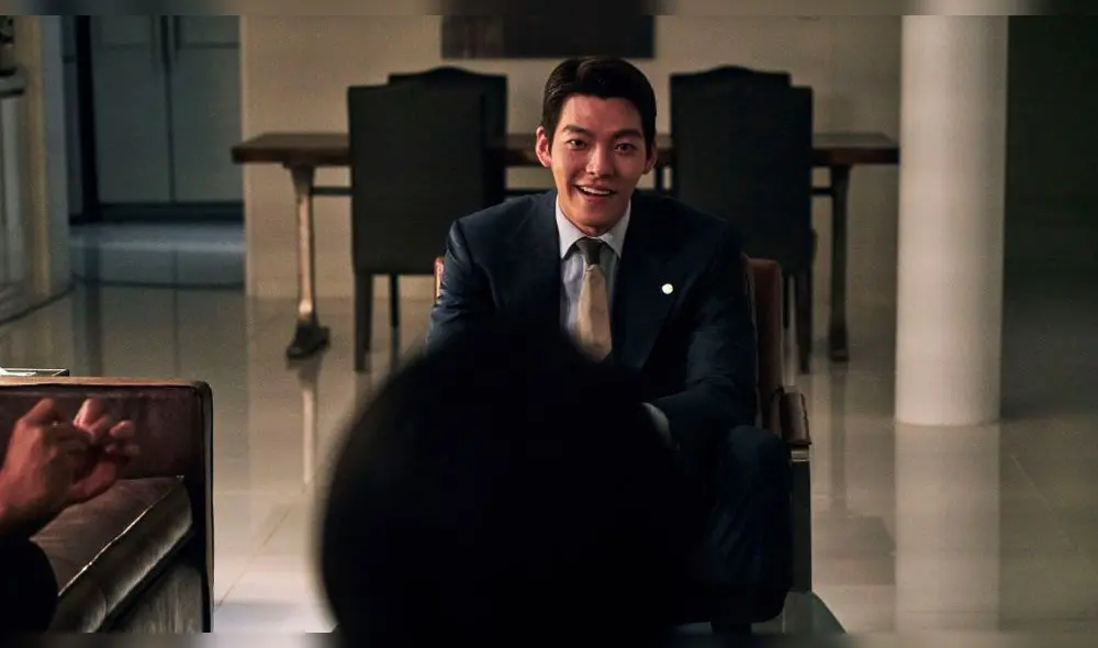 Desliza para ver más fotos de Kim Woo Bin. Créditos: AM Entertainment