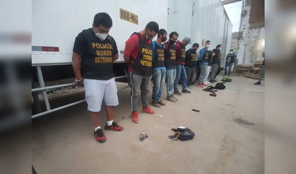 Lurin: Encuentran camión robado con productos sanitarios / Creditos: Grace Mora /URPI-GLR Lurin: Encuentran camión robado con productos sanitarios / Creditos: Grace Mora /URPI-GLR