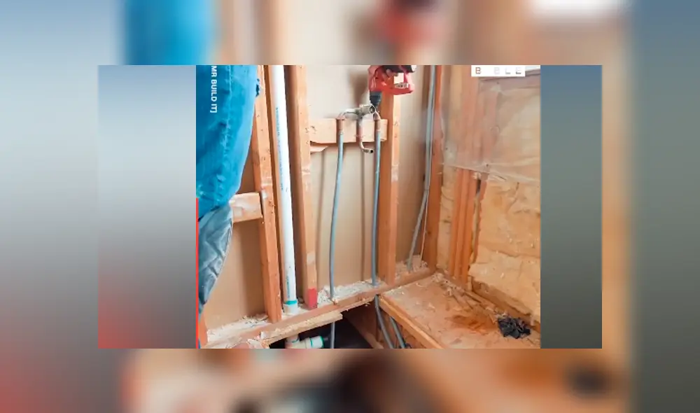 Desliza hacia la izquierda para ver la transformación del baño tradicional a uno lujoso. Video es viral en Facebook. Desliza hacia la izquierda para ver la transformación del baño tradicional a uno lujoso. Video es viral en Facebook.