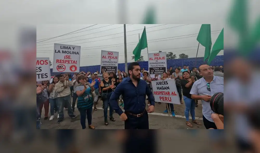 Alcalde de La Molina protesta contra fallo que revoca la suspensión de ...