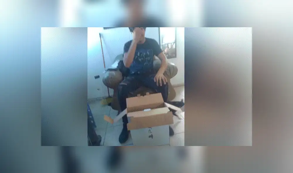 Facebook viral: futuro papá empeña su PlayStation 4 para comprar pañales y ropa de bebé [VIDEO]