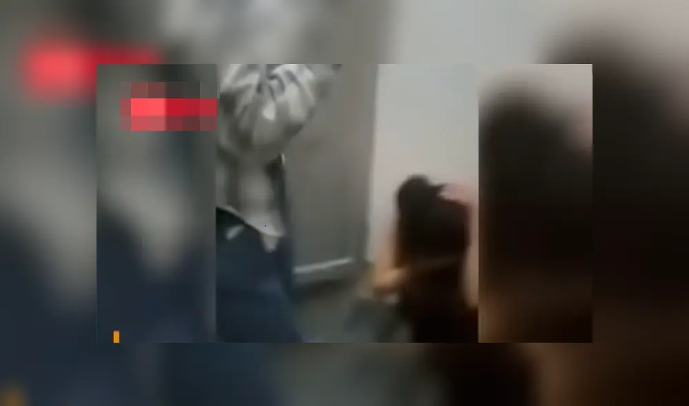Adolescente denuncia que fue golpeada y desnudada dentro de colegio por sus compañeras [VIDEO]