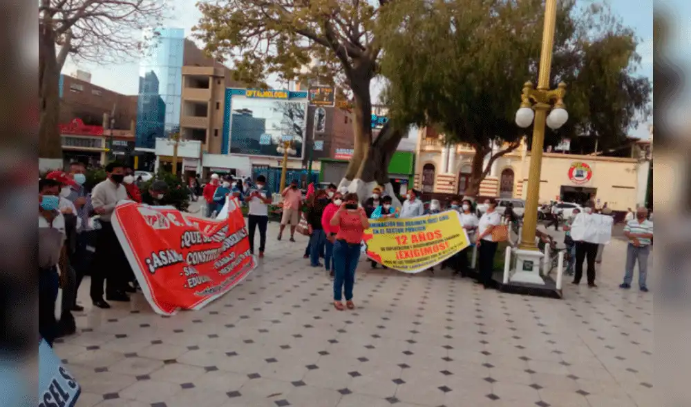 Los trabajadores exigen que sus demandas sean escuchadas por el Ejecutivo. Foto: difusión