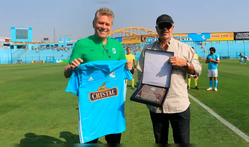 Sporting Cristal vs Atlético Nacional: el emotivo homenaje a Paulo Autuori en el Gallardo