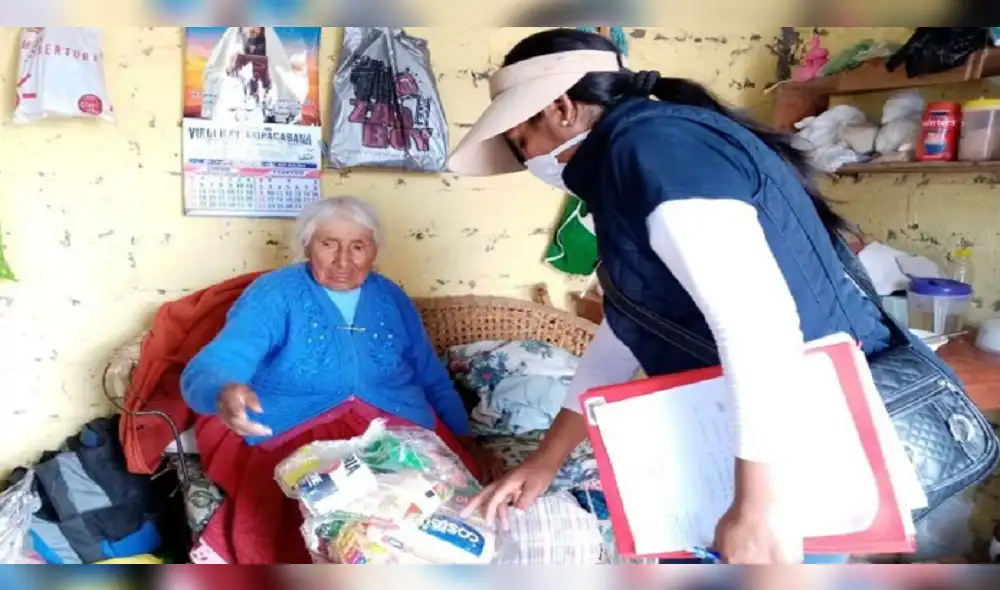 Municipalidades de Arequipa empadronan casa por casa para entrega de canastas.