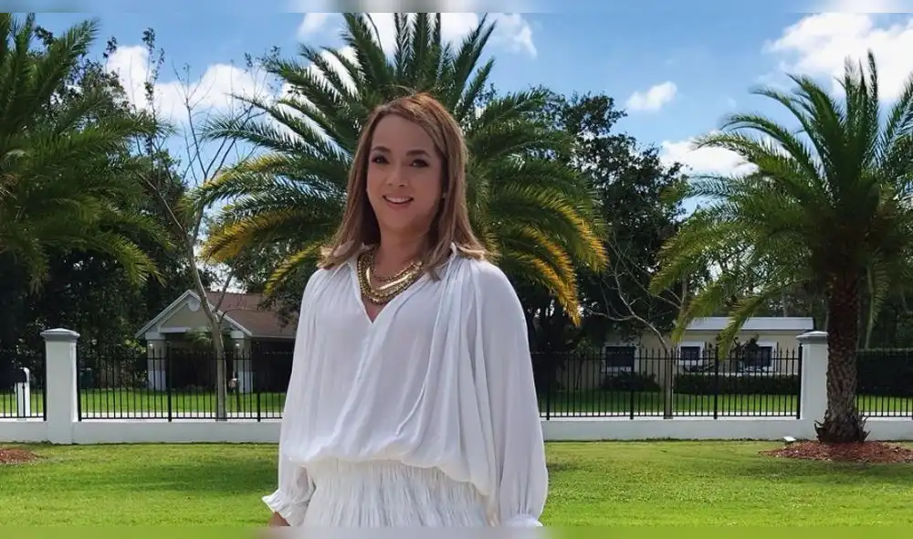 Adamari López es blanco de críticas por exceso de Photoshop