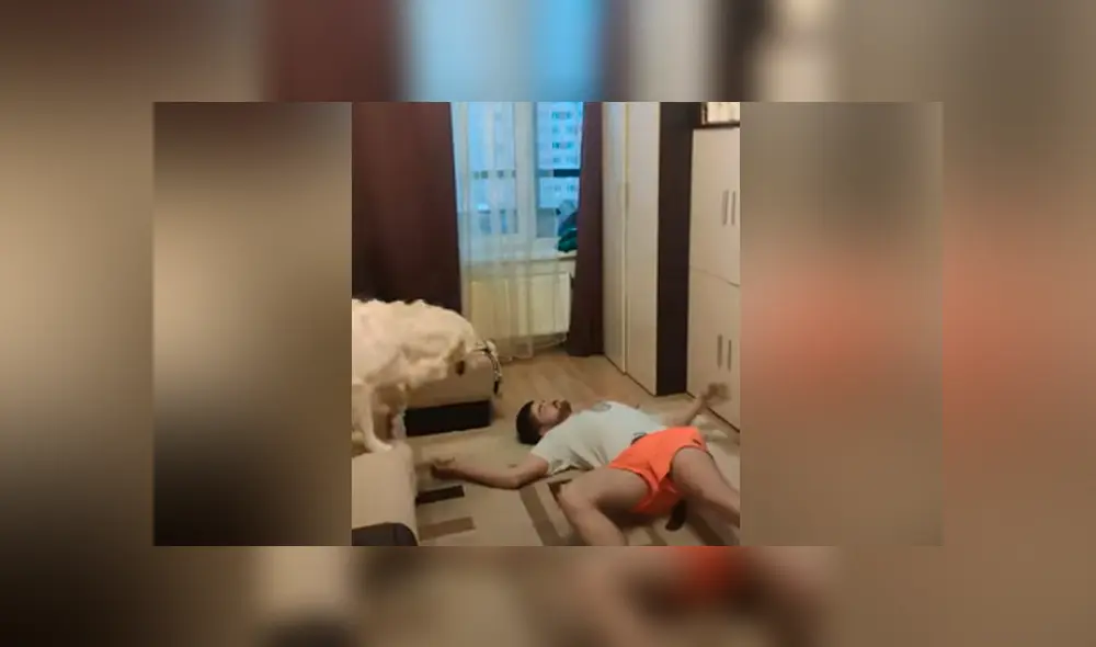 Desliza hacia la izquierda para ver las imágenes del video viral de Facebook.