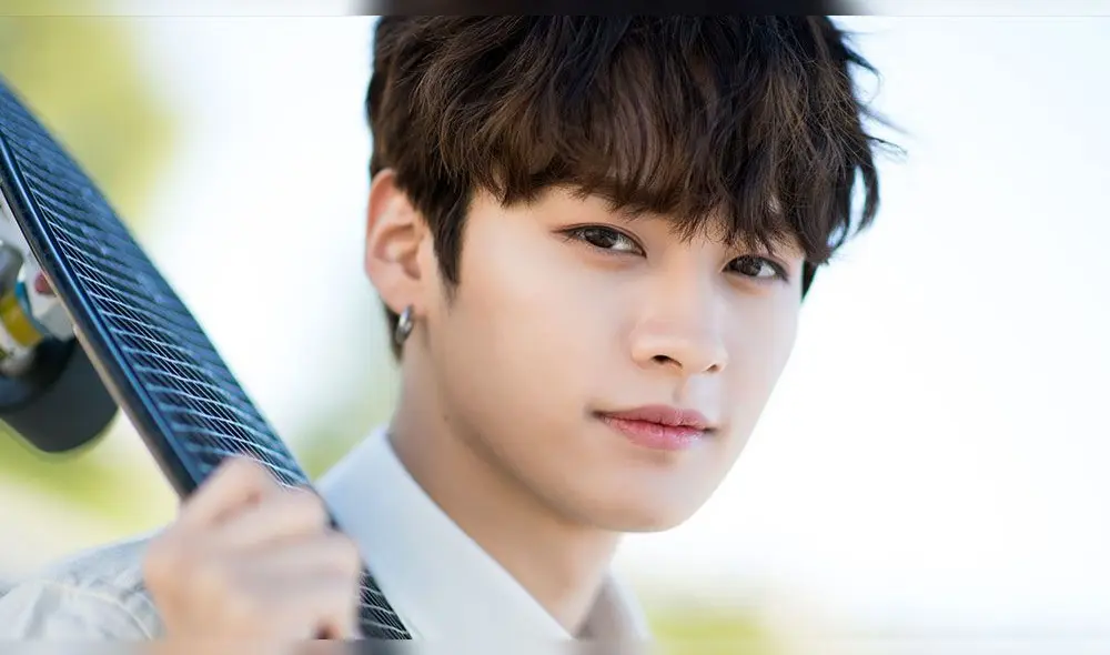 Lee Know también apoyó la campaña "Para cada niño, una esperanza" comprando el anillo de UNICEF.