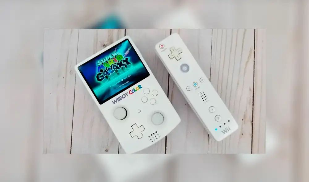 Usando las partes de una Wii, el joven creó esta portátil. Foto: Captura / YouTube.