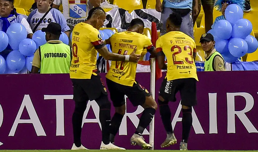 Sporting Cristal no aguantó y le marcaron dos goles en menos de 15 minutos.