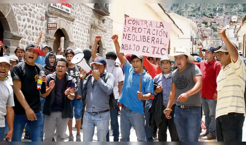 El gobierno anuncia el fin del paro agrario, pero la convulsión social no termina El gobierno anuncia el fin del paro agrario, pero la convulsión social no termina