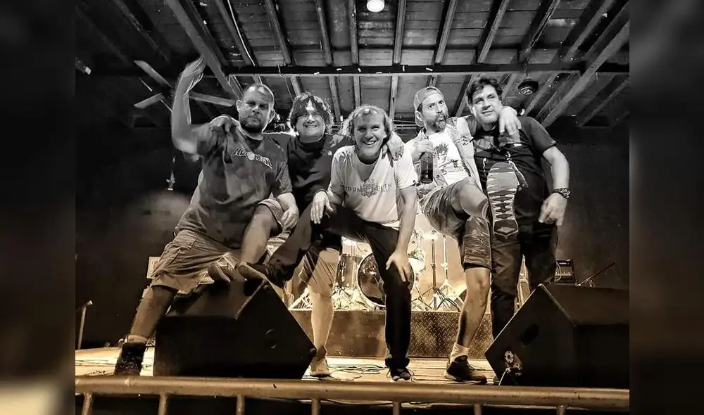 Grupo peruano, Sin Sangre Ni Balas