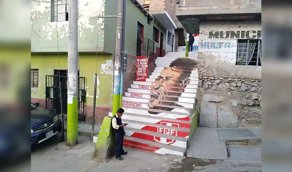 homenaje a Paolo Guerrero  