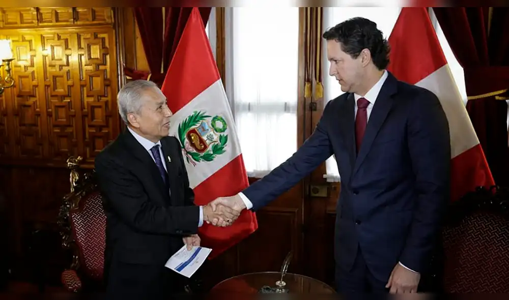 Este lunes realizan nueva protesta contra el blindaje a Chávarry Este lunes realizan nueva protesta contra el blindaje a Chávarry