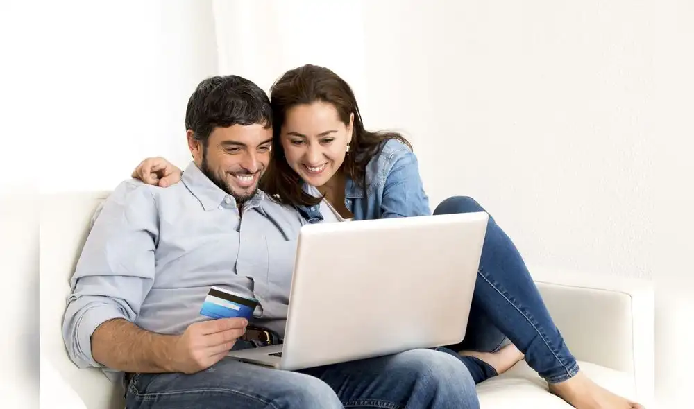 El Black Friday es la festividad que da inicio a la temporada de compras navideñas. En este día las tiendas ofrecen significativas rebajas. Foto: Andina