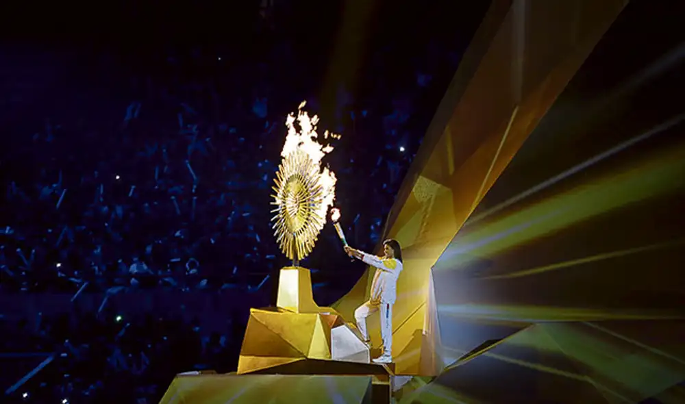 Figura. Cecilia Tait fue la encargada de prender el pebetero de Lima 2019.