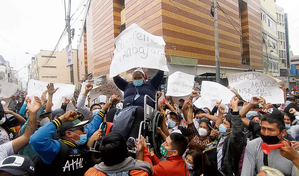 mesa redonda foto luis jimenez mesa redonda foto luis jimenez