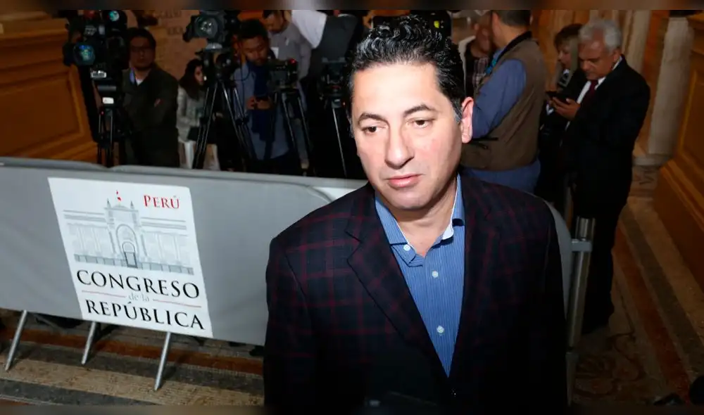 Salvador Heresi llegó al Congreso con Peruanos por el Kambio, pero después se retiró de la bancada. Foto: La República.