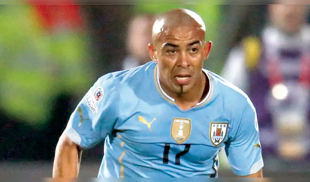 Mundialista Egidio Arévalo Ríos fue ofrecido al Deportivo Municipal