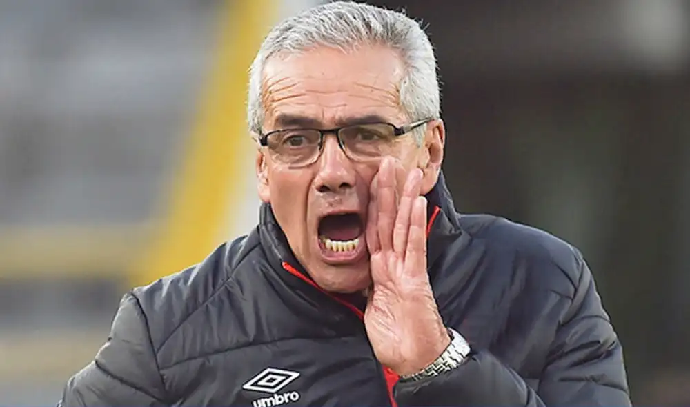 ¿Gregorio Pérez podría dejar de dirigir a Universitario?