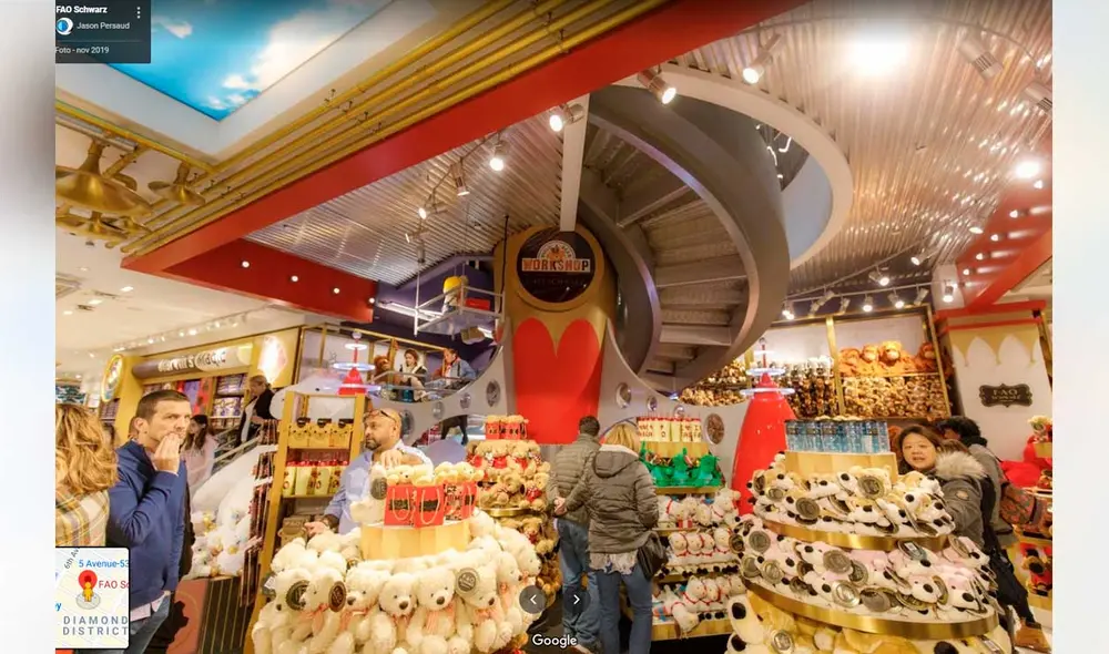 Desliza las imágenes para ver cómo luce la tienda de juguetes que apareció en la película Mi pobre angelito 2. Foto: captura de Google Maps Desliza las imágenes para ver cómo luce la tienda de juguetes que apareció en la película Mi pobre angelito 2. Foto: captura de Google Maps