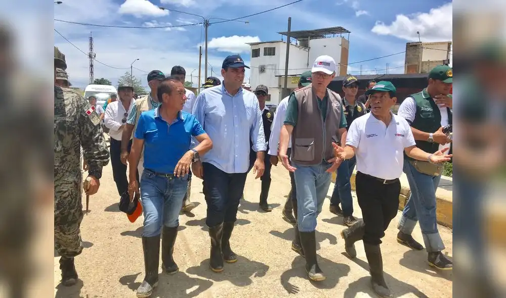 Zavala inspeccionó zonas afectadas por las lluvias e inundaciones en Tumbes