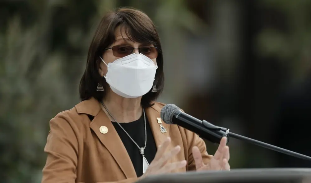 La ministra Pilar Mazzetti resaltó que continuarán con el uso de las pruebas rápidas. Foto: Antonio Melgarejo/ La República La ministra Pilar Mazzetti resaltó que continuarán con el uso de las pruebas rápidas. Foto: Antonio Melgarejo/ La República