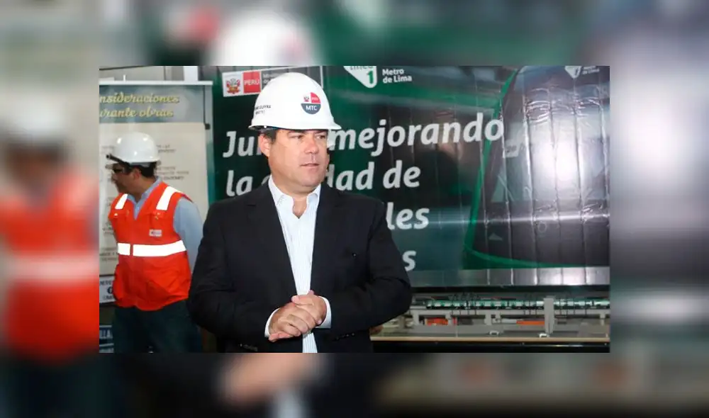 Giuffra respalda a Pablo de la Flor tras pedidos de renuncia de gobernadores Giuffra respalda a Pablo de la Flor tras pedidos de renuncia de gobernadores