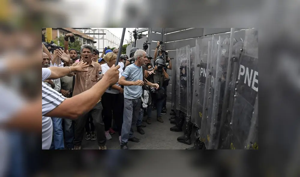 Marcha en Venezuela es reprimida una vez más