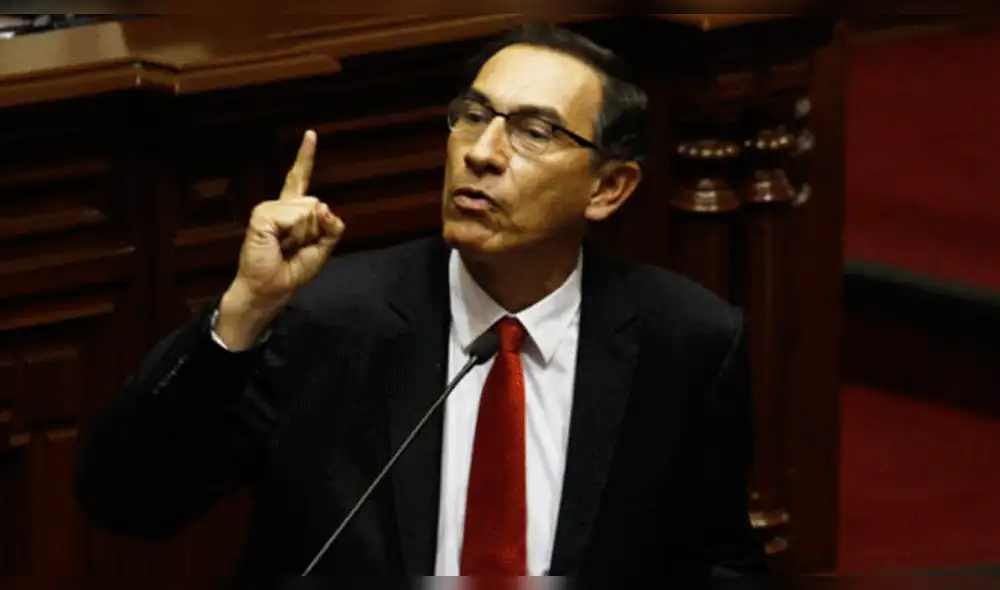 Martín Vizcarra recibe denuncia de alcalde de Ayacucho por caso de corrupción
