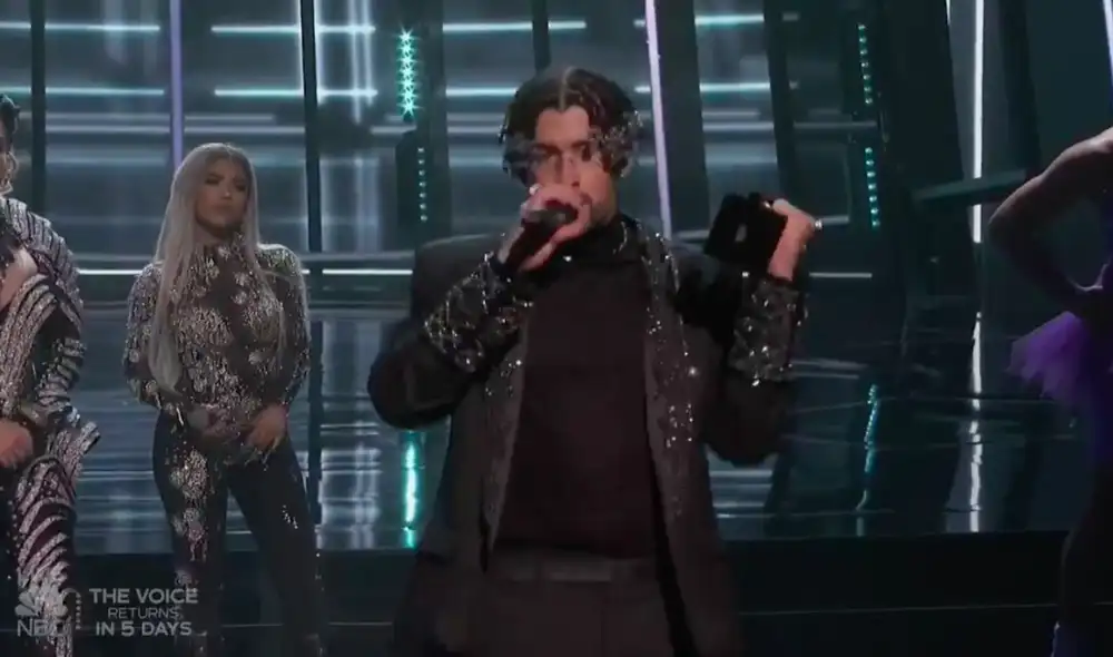 El reggaetonero se dirigió a la audiencia con un impactante discurso y pidió que se detengan los episodios de violencia contra las mujeres. Foto: Captura NBC