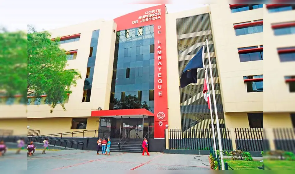 Magistrados están en observación por parte de personal del Minsa. Magistrados están en observación por parte de personal del Minsa.