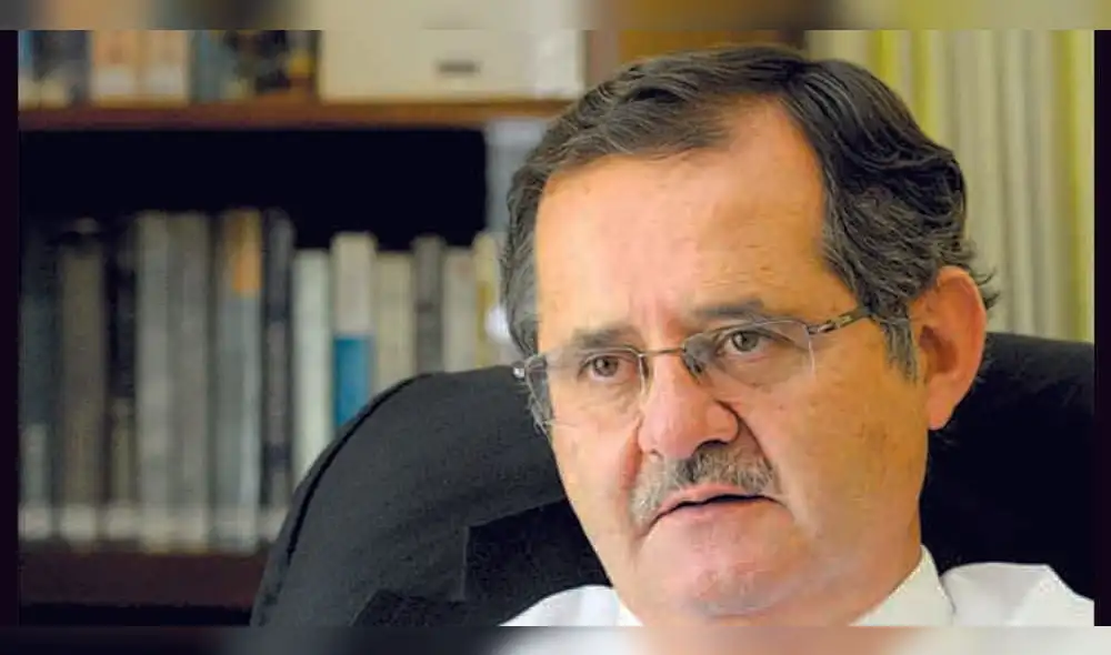 Marco Falconí: Voto nulo podría ganar en Arequipa