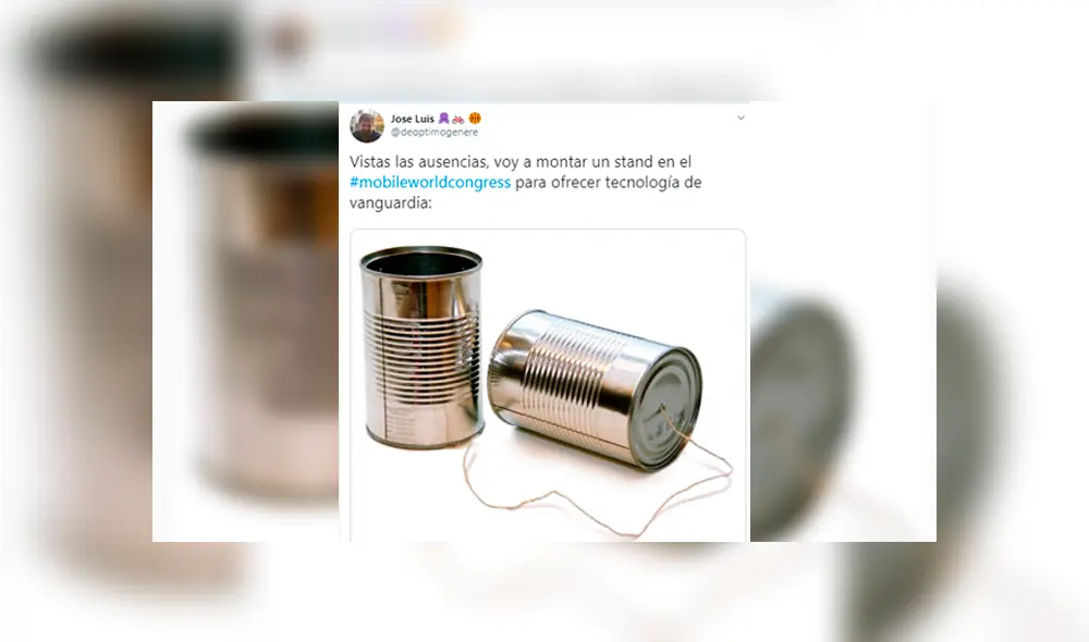 Desliza a la izquierda para ver los mejores memes del MWC 2020 en Facebook.