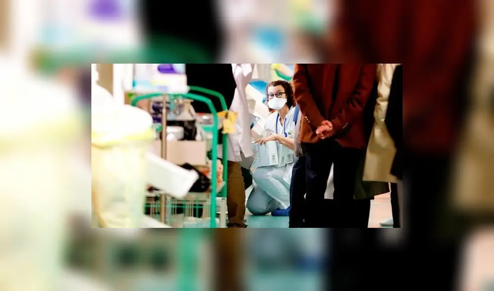 Hospitales también albergan menores de 30 años contagiados con coronavirus. (Foto: El Huffington Post)