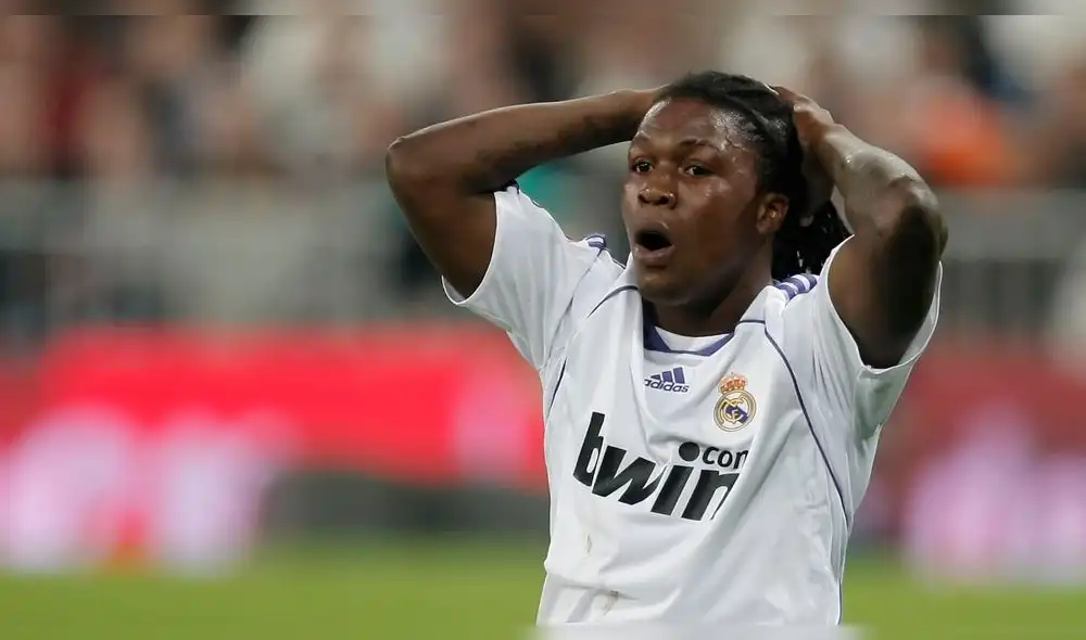 Royston Drenthe colgó los chimpunes a los 29 años de edad por no ser feliz como futbolista. (Foto: AFP)