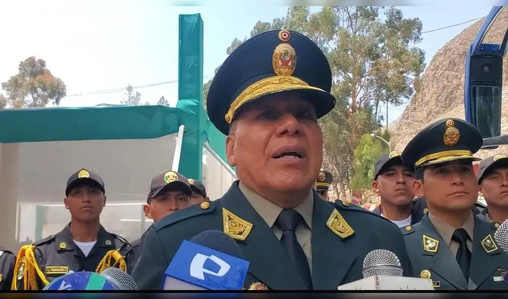 Arequipa. general Cayetano señala que la ciudad es tranquila. Foto Leonela Aquino URPI LR Arequipa. general Cayetano señala que la ciudad es tranquila. Foto Leonela Aquino URPI LR