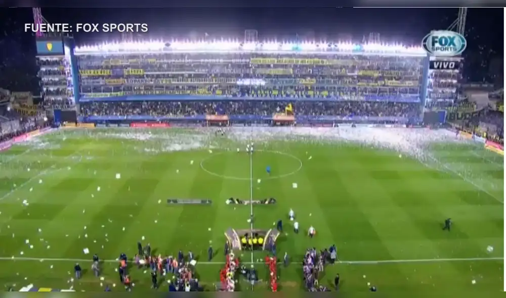 La hinchada de Boca Juniors colmó las gradas de la 'Bombonera' para demostrar el apoyo a su equipo. Foto: Captura de tv. La hinchada de Boca Juniors colmó las gradas de la 'Bombonera' para demostrar el apoyo a su equipo. Foto: Captura de tv.