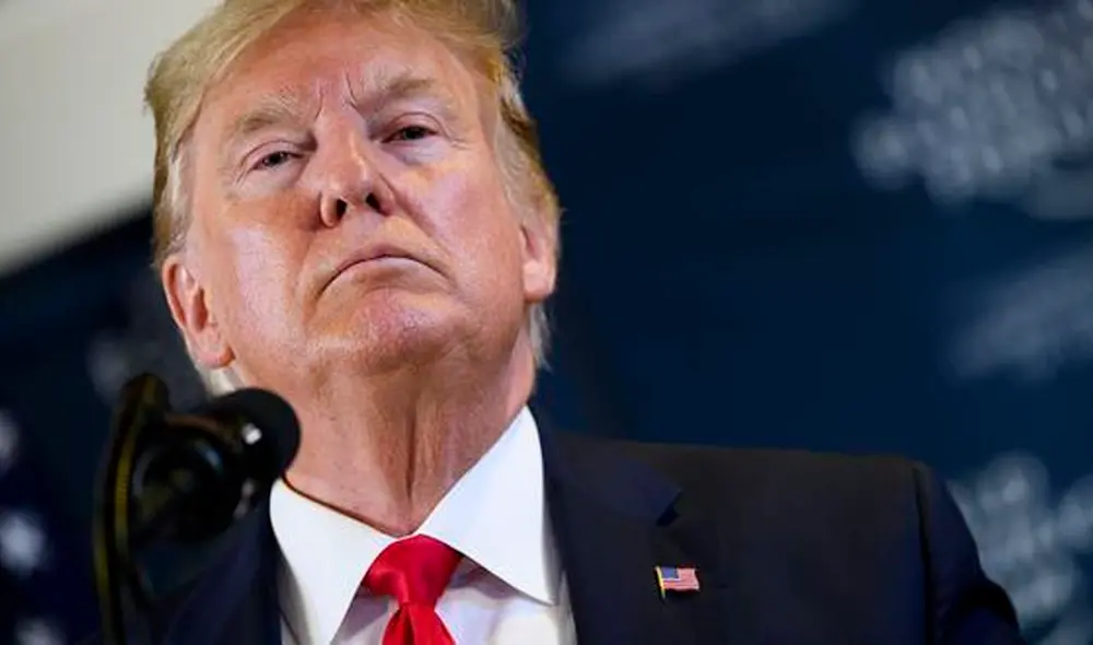 Donald Trump afirma que una aprobación más temprana por parte de la FDA era necesaria "no con propósitos políticos, sino para salvar vidas". Foto: AFP Donald Trump afirma que una aprobación más temprana por parte de la FDA era necesaria "no con propósitos políticos, sino para salvar vidas". Foto: AFP