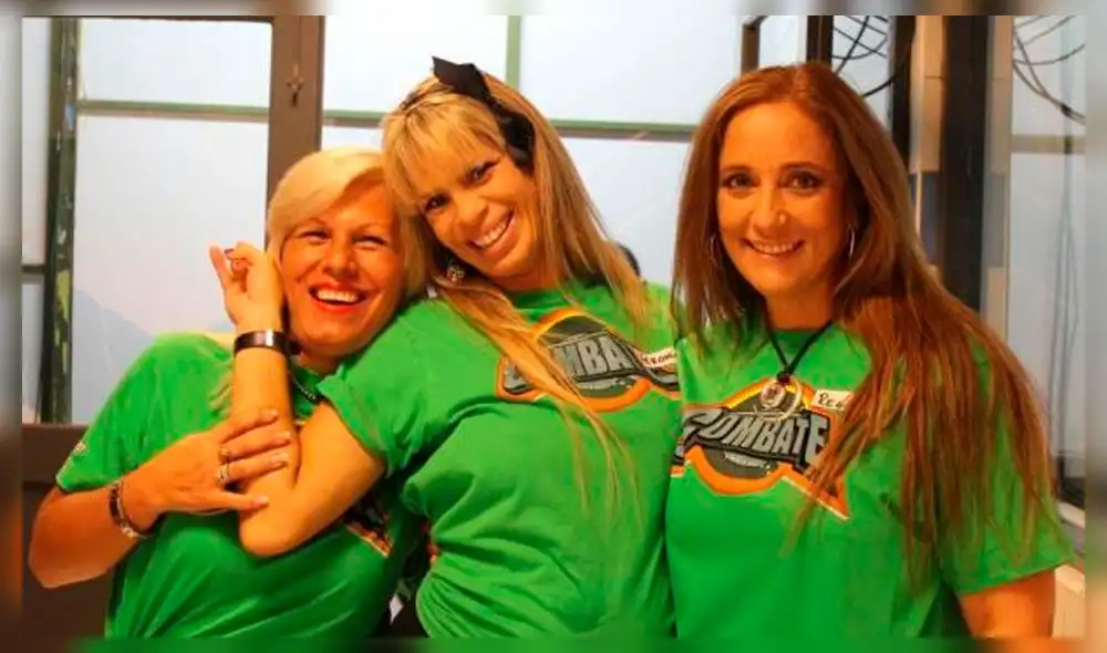 Mayo, 2020. Verónica Alcalá rodeada de las madres de Miguel arce e Israel Dreyfus. Crédito: Facebook Oficial Combate